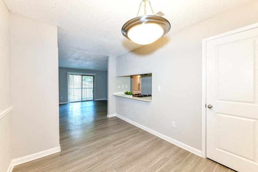 Veridian At Sandy Springs Apartments, 1800 Windridge Drive, Sandy